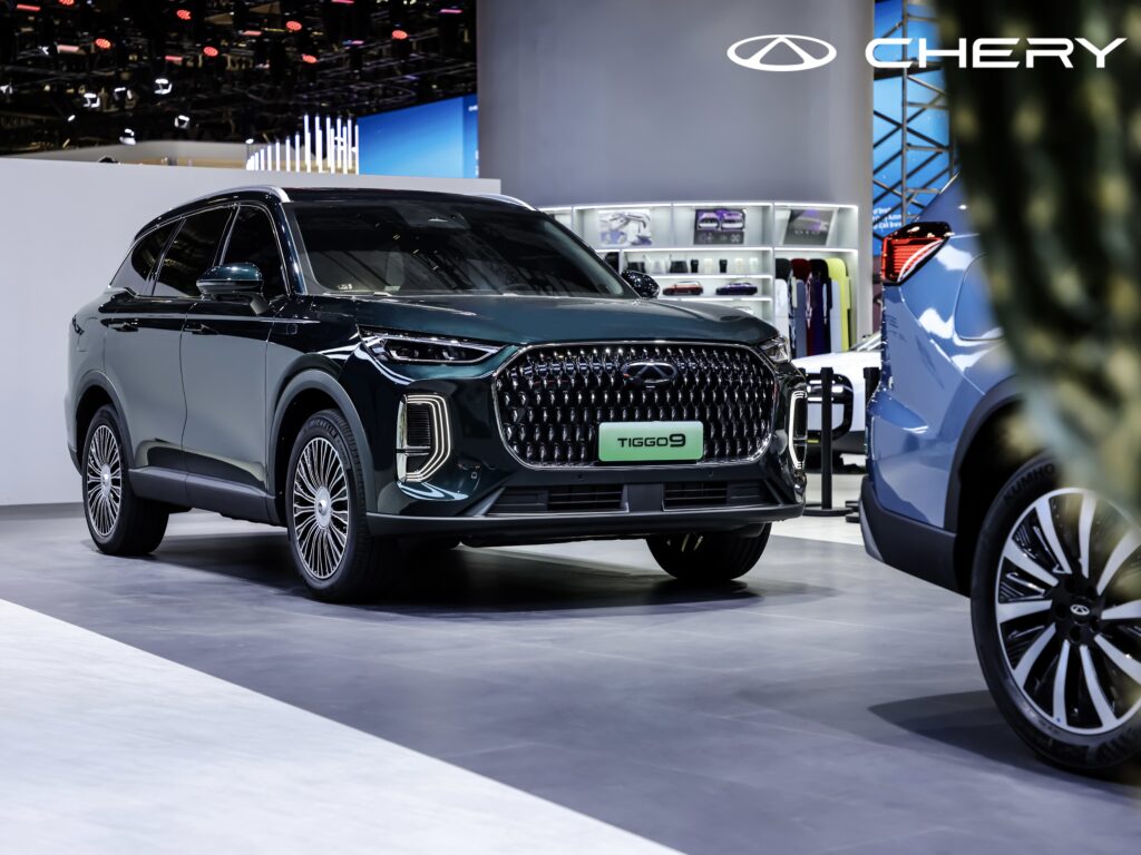 Tiggo 9 CSH: innovación híbrida y lujo familiar