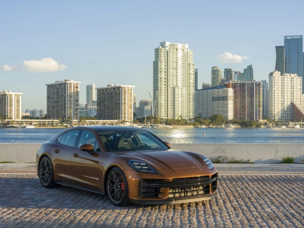 Porsche Panamera gana premio WWCOTY 2025