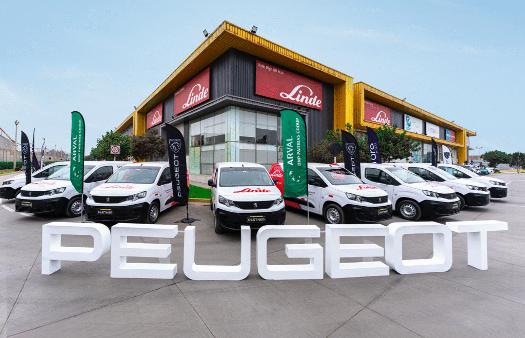 Peugeot entrega flota Partner a Linde High Lift