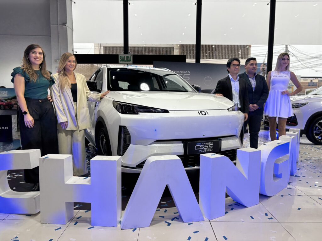 Changan apuesta por la electrificación con el CS55 Plus iDD