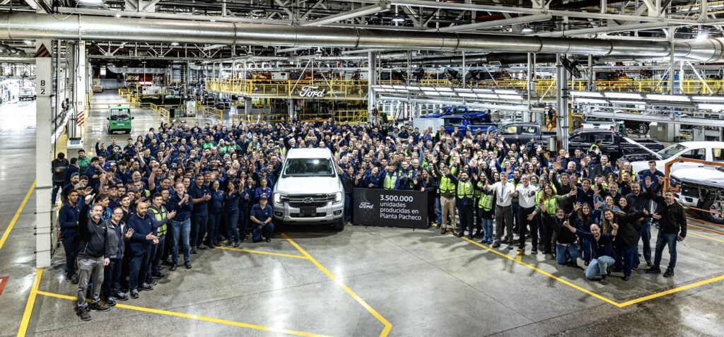 3,500,000  de vehículos Ford salieron de Planta Pacheco