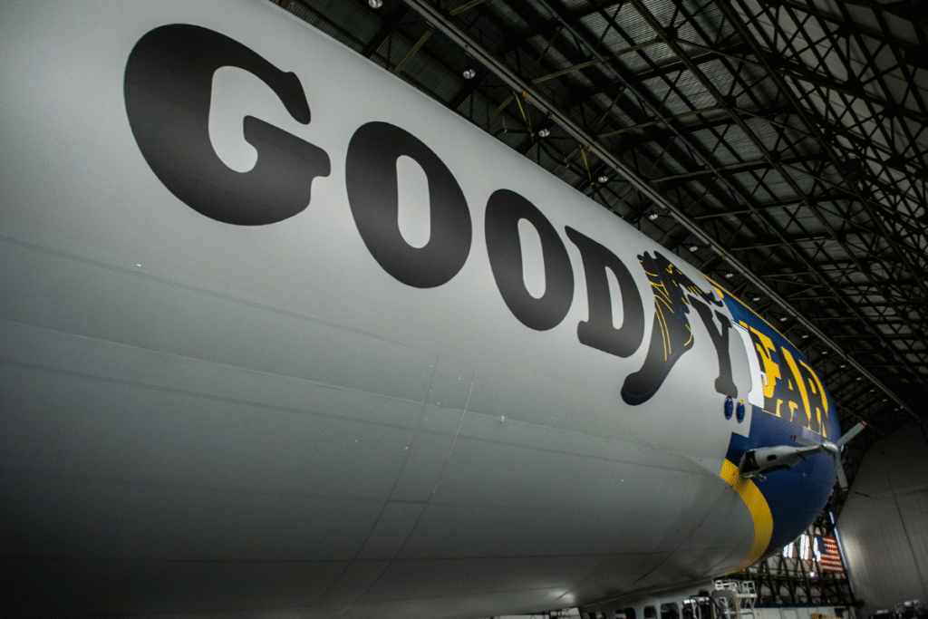100 años de historia: Goodyear renueva su nave insignia Wingfoot One
