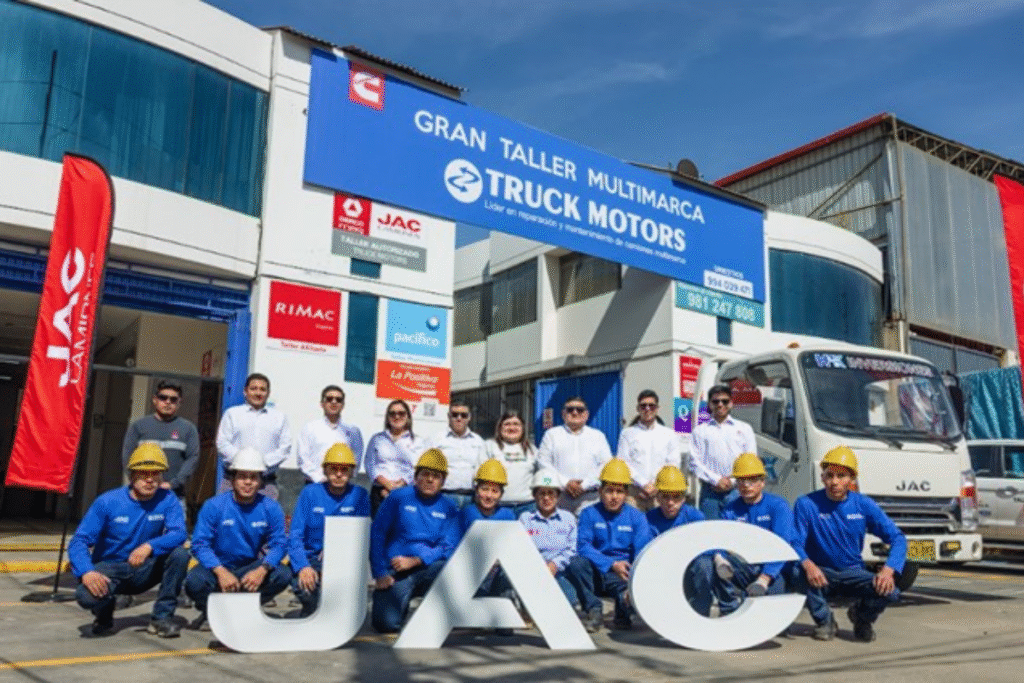 JAC Camiones y Truck Motors inauguran taller autorizado en Arequipa
