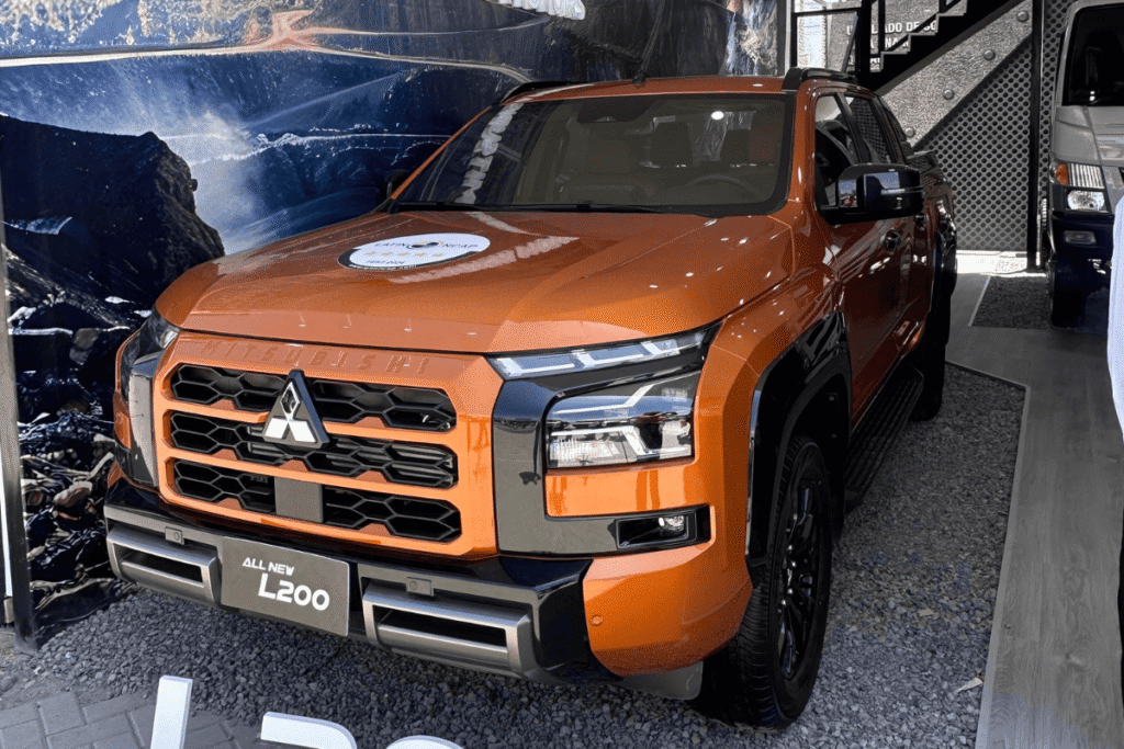 Mitsubishi Motors presenta la renovada L200 en PERUMIN 37
