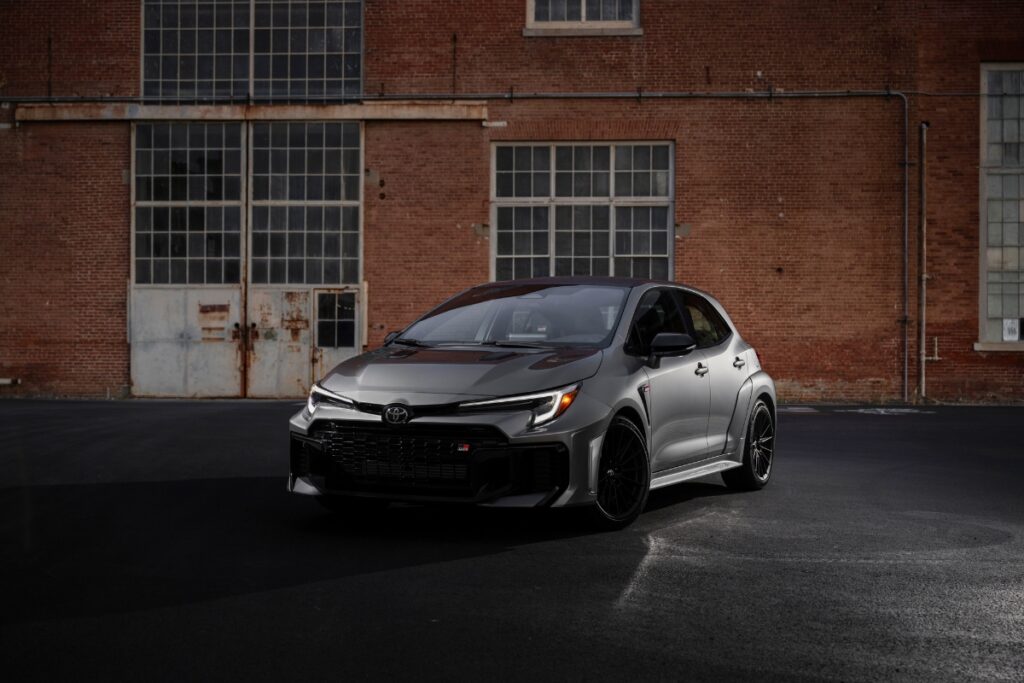 Toyota presenta la actualización 2026 del GR Corolla: manejo más preciso y mejoras en confort