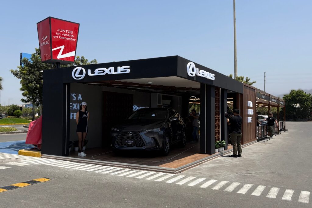 Toyota y Lexus exhiben su tecnología híbrida en el Boulevard de Asia