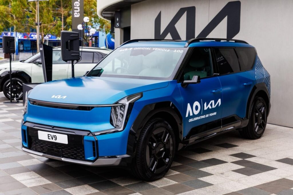 Kia celebra 25 años junto al Australian Open con la campaña global “Move Different”