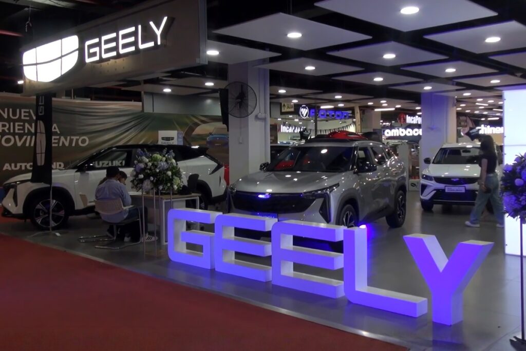 Geely reinaugura su tienda en Plaza Norte con un espacio ampliado y todos sus modelos disponibles