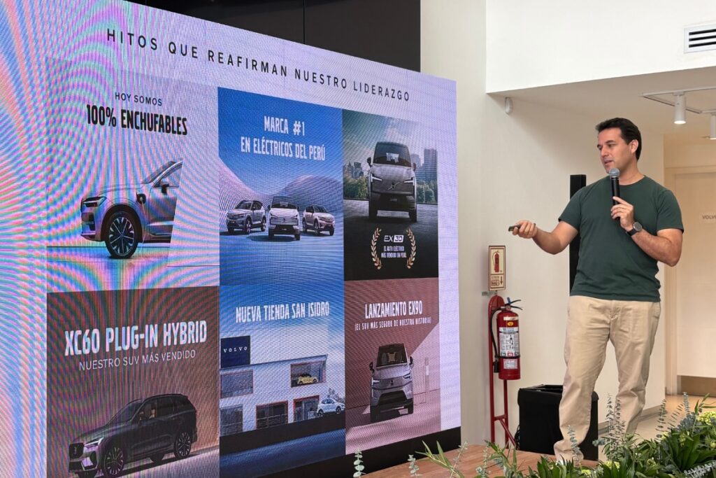 Volvo EX30 Cross Country llega al Perú como la versión más extrema del modelo