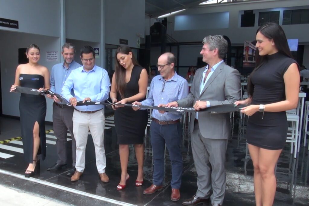 AION inaugura moderno taller para Jetour y Soueast en Lima