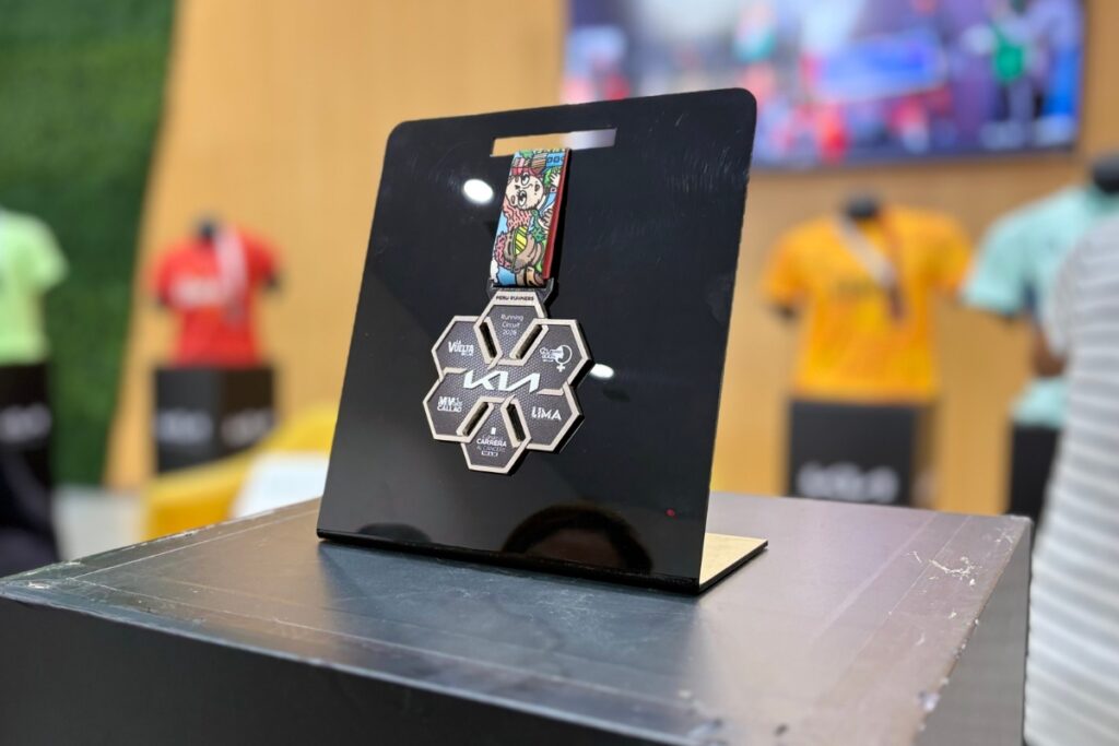 Kia y Peru Runners renuevan alianza hasta 2028 con la Media Maratón de Lima