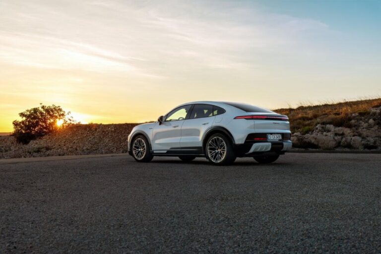 Porsche revela el nuevo Cayenne Coupé Eléctrico inspirado en el 911