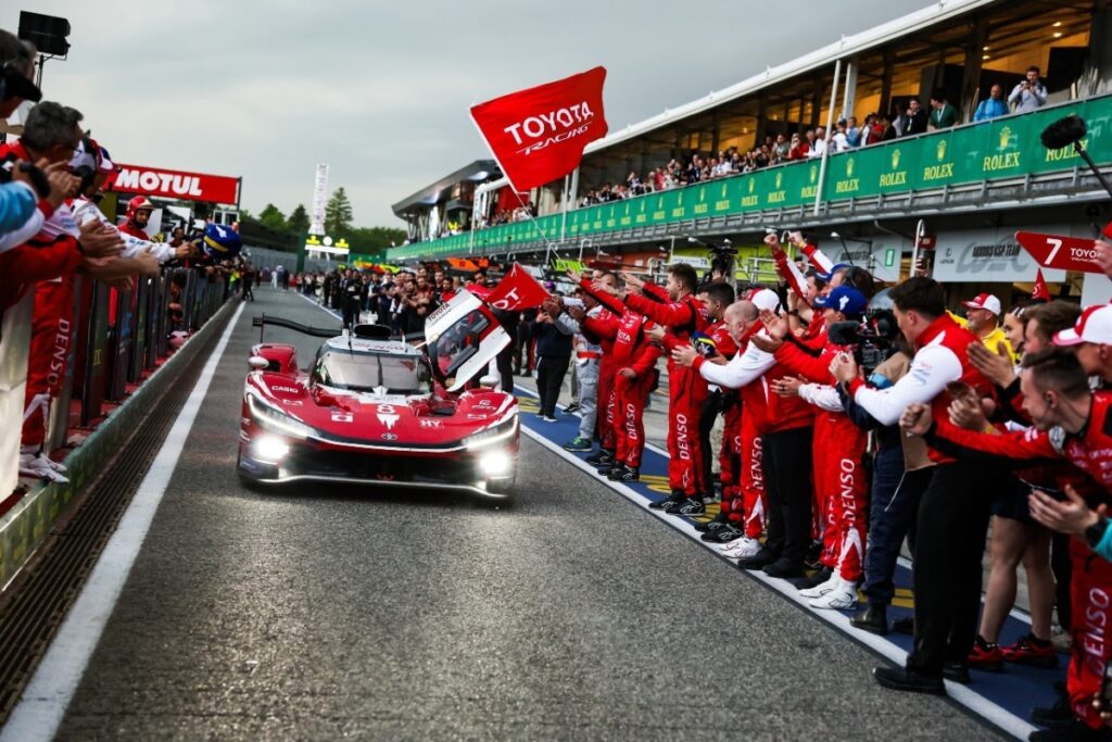 Toyota celebra su carrera 100 con victoria en las 6 Horas de Imola