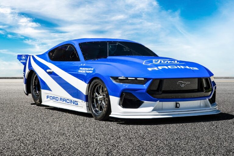 Ford Mustang Cobra Jet 2200 rompe récord mundial en cuarto de milla eléctrico