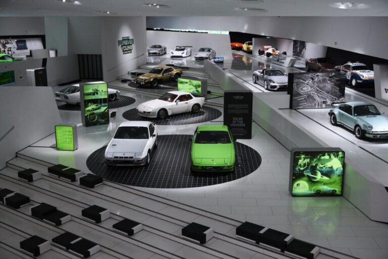Porsche celebra los 50 años de la era transaxle con una exposición global