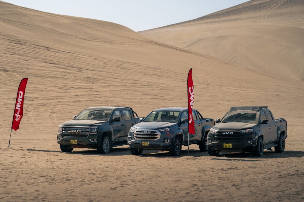 Club JMC inicia sus actividades con una aventura off-road en Chilca