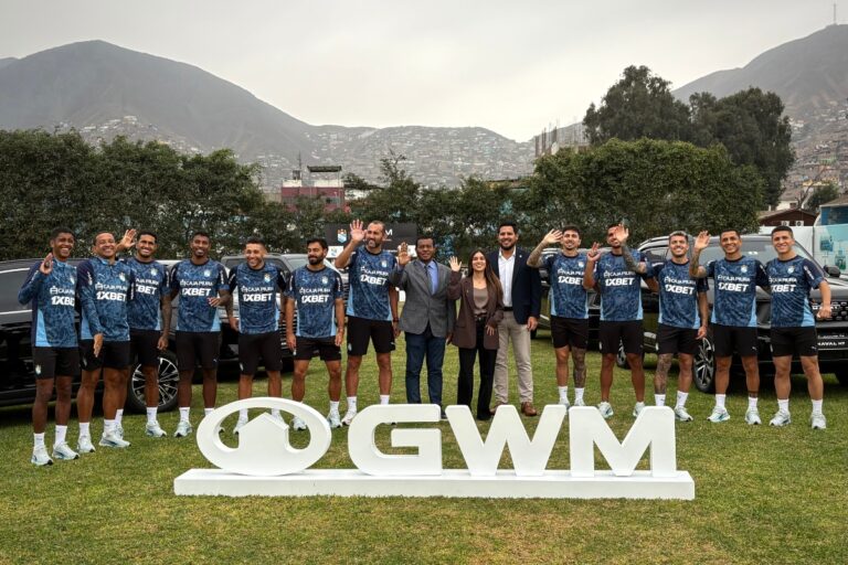 GWM entrega 25 vehículos a Sporting Cristal y fortalece su alianza como auspiciador oficial