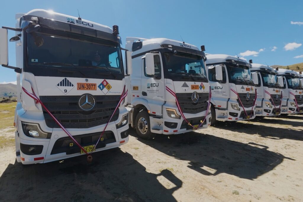 Empresa Comunal Uchucarcco incorpora 10 Mercedes-Benz New Actros para fortalecer operaciones mineras