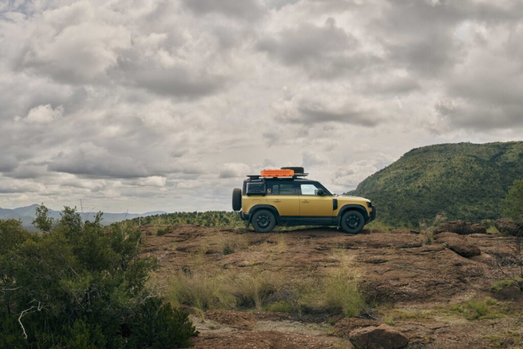 Defender presenta el nuevo 110 Trophy Edition inspirado en su legado aventurero