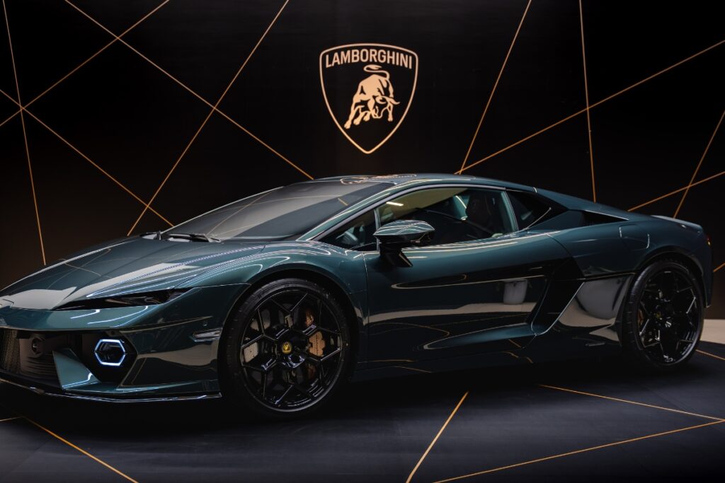 Lamborghini Temerario llega al Perú para inaugurar una nueva era de superdeportivos híbridos