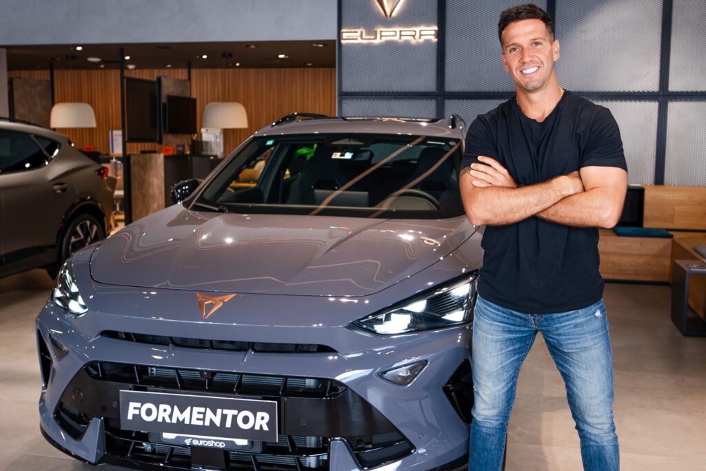 CUPRA Perú suma a Octavio Ceballos como nuevo embajador y refuerza su vínculo con el pádel