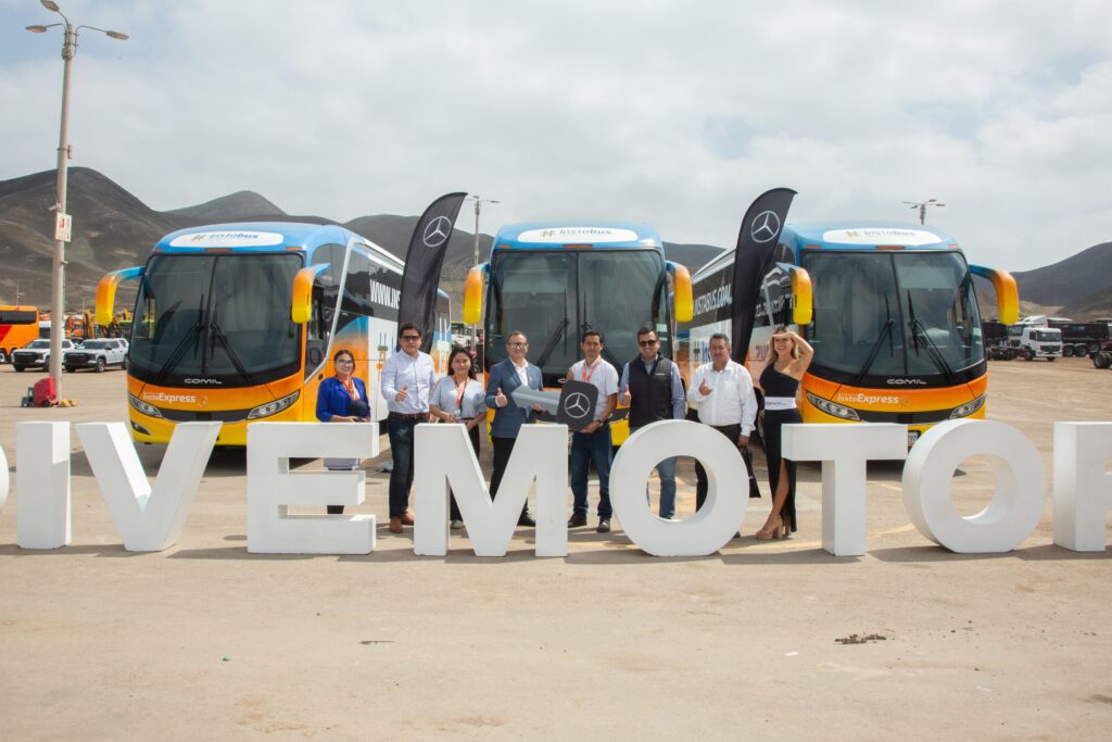 Divemotor entrega tres buses Mercedes-Benz O500 RS 1945 a Insta Bus para reforzar rutas al norte chico