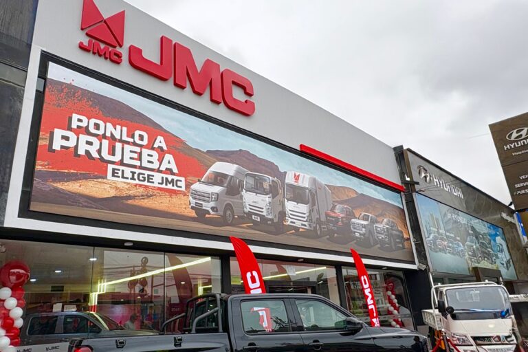 JMC inaugura nuevo concesionario en Surquillo y prepara cinco aperturas junto a Satelital Automotriz