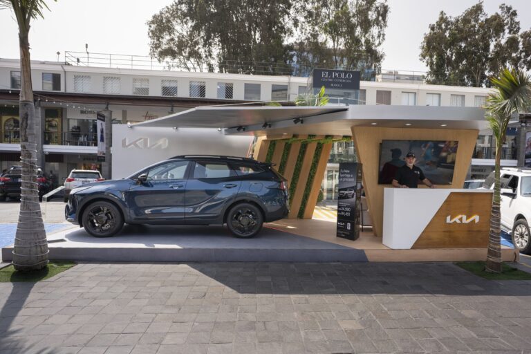 Kia inaugura un nuevo Pop Up Store en el Centro Comercial El Polo