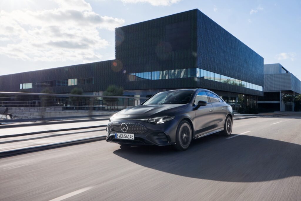 Mercedes-Benz presenta en Perú el nuevo CLA, ahora con versiones eléctrica e híbrida