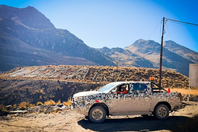 Volcan y Toyota del Perú prueban una pick-up 100 % eléctrica en minería subterránea