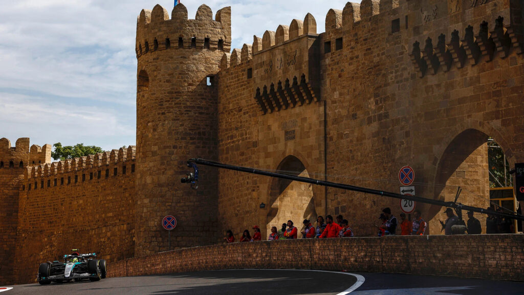 ¡Vuelve la F1 y vuelve Hadjar! ¿Qué pasará en los equipos Red Bull?