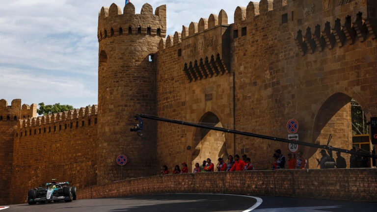¡Vuelve la F1 y vuelve Hadjar! ¿Qué pasará en los equipos Red Bull?