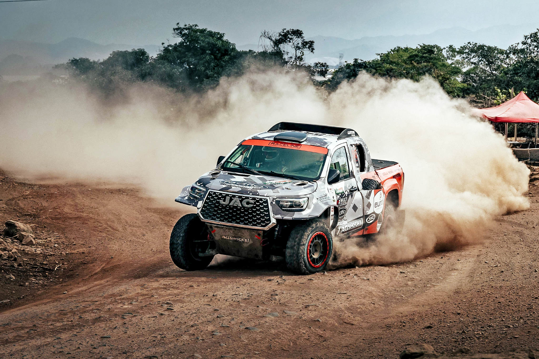 Ashley García compite con la JAC T8 PRO en el Rally ACP 2026