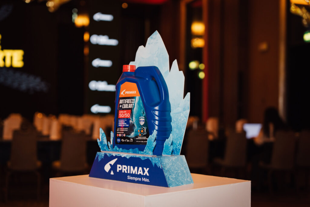 Producto Primax Antifreeze + Coolant presentado en la Cumbre de Transporte 2026